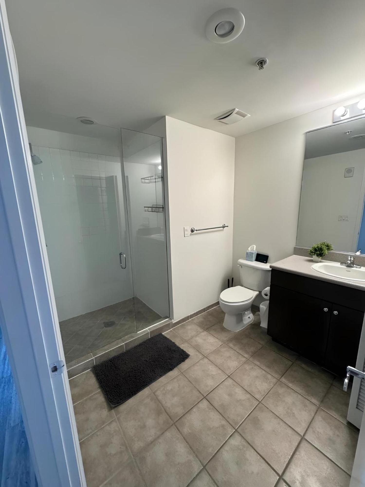 Lovely One Bedroom *